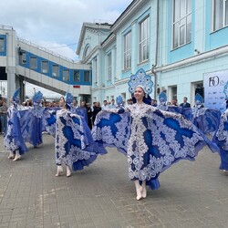 НА ПЕРВЫЙ ПУТЬ ПРИБЫЛ «ТЕАТРАЛЬНЫЙ ПОЕЗД»
